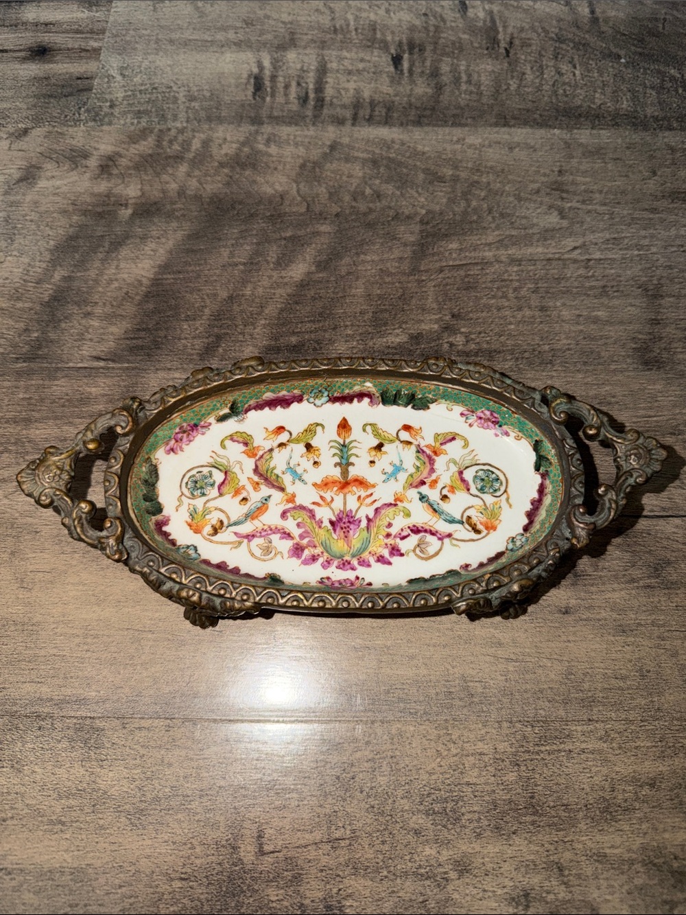 VINTAGE FOOTED PORCELAIN AND BRASS DECRETIVE TRAY